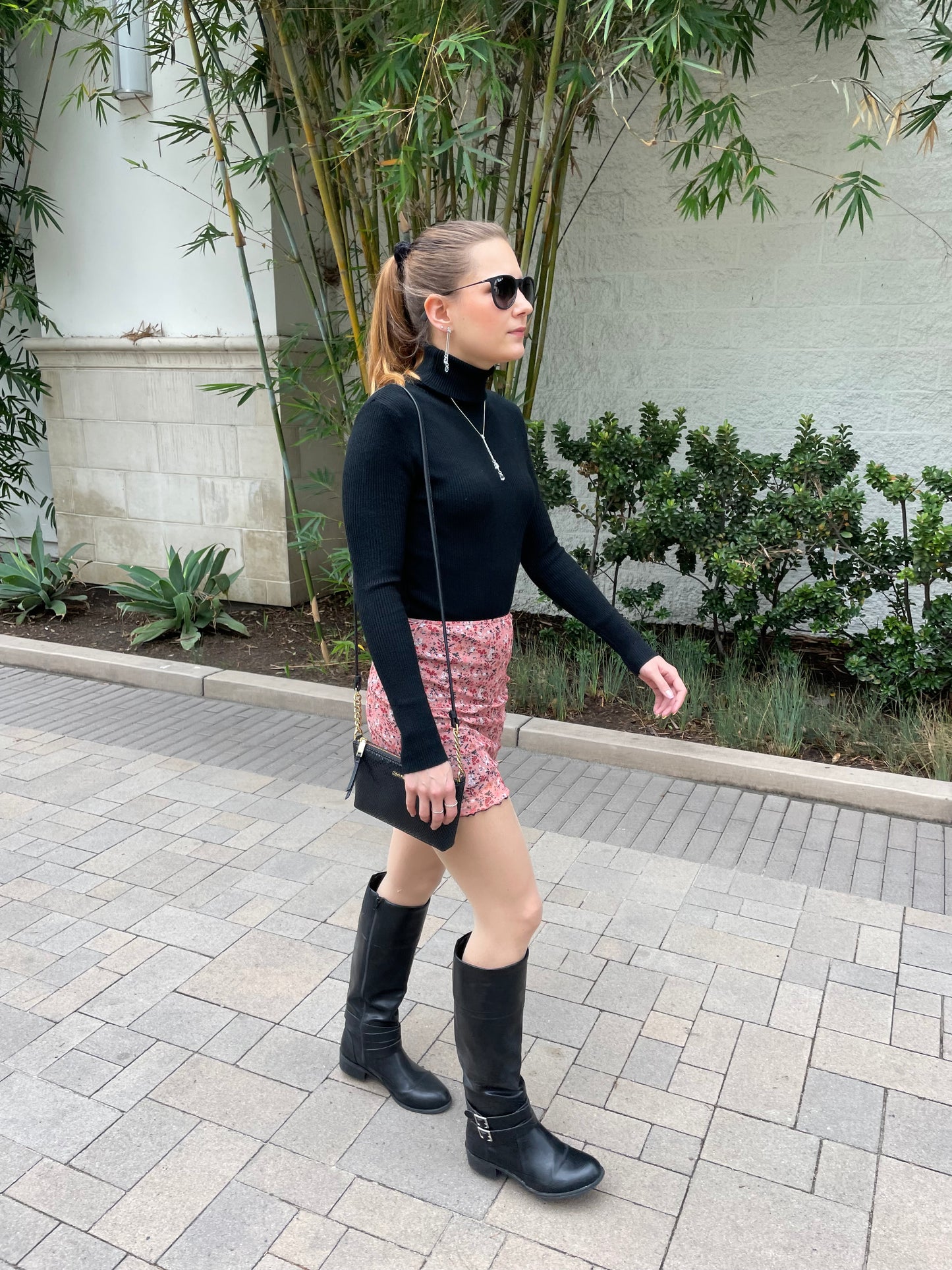 Black Knitted and Fitted Turtleneck Sweater